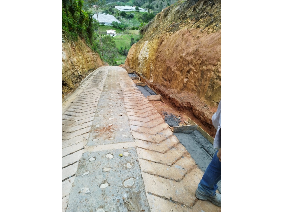 LOTE EN VENTA EN SAN VICENTE, ANTIOQUIA — foto 3
