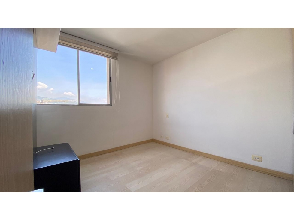 APARTAMETO DE LUJO EN OTRA PARTE ENVIGADO — foto 2