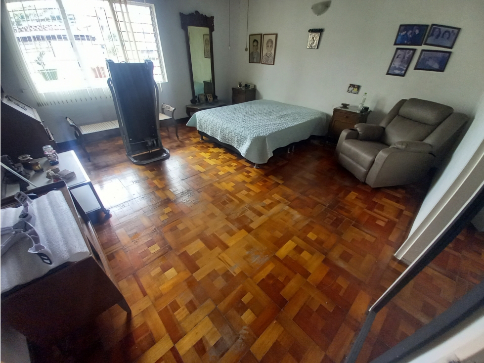 CASA INDEPENDIENTE BARRIO LOS COLORES — foto 2