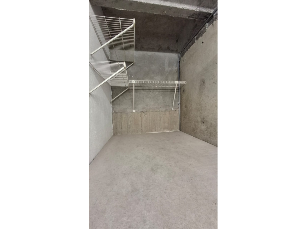 RENTA DE BODEGA CON PARQUEADERO EN ENVIGADO LOS BENEDICTINOS - 5