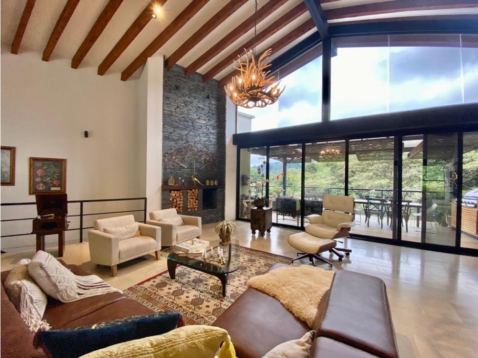Hermosa casa de 490 m2 de dos niveles en el Alto de Las Palmas — foto 3