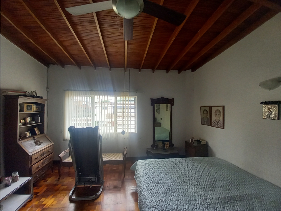 CASA INDEPENDIENTE BARRIO LOS COLORES — foto 4