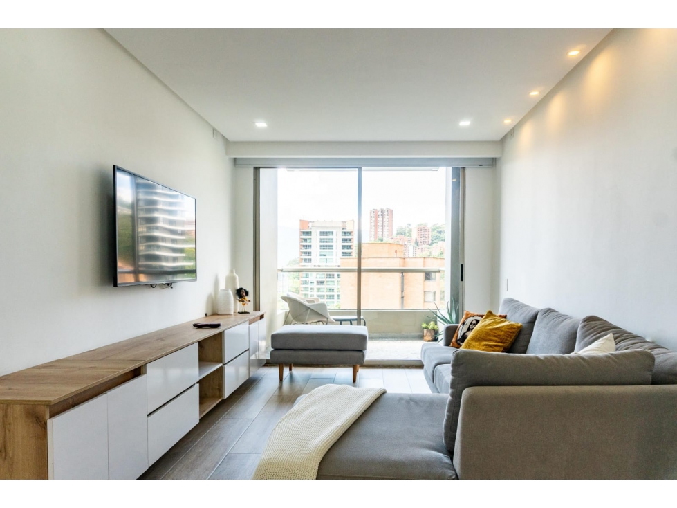 APARTAMETO DE LUJO LALINDE- LAS LOMAS #1