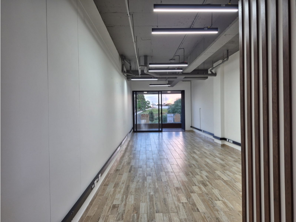 VENTA DE OFICINA EN ENVIGADO LAS PALMAS — foto 6