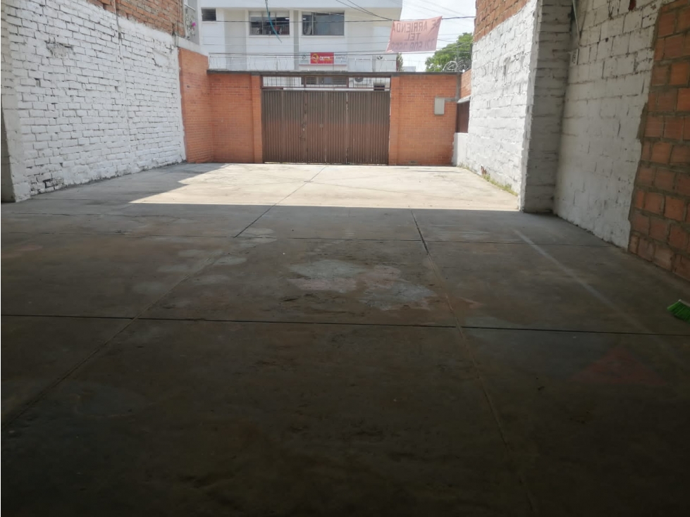 LOCAL EL POBLADO CLL 44 GIRON - 3