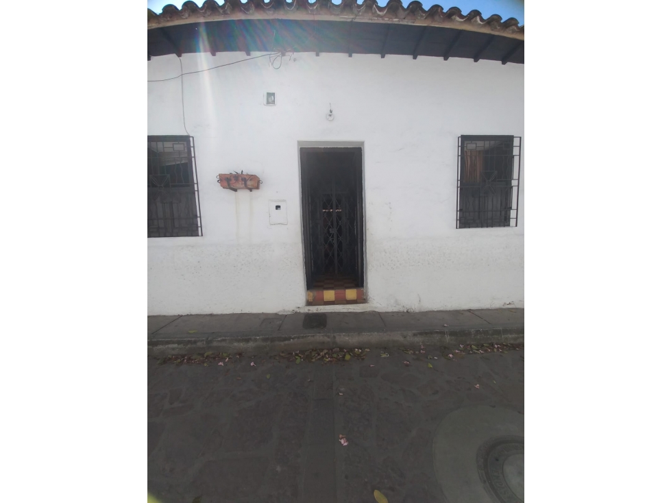 VENDO CASA EN LAS NIEVES CRA 28 - 2