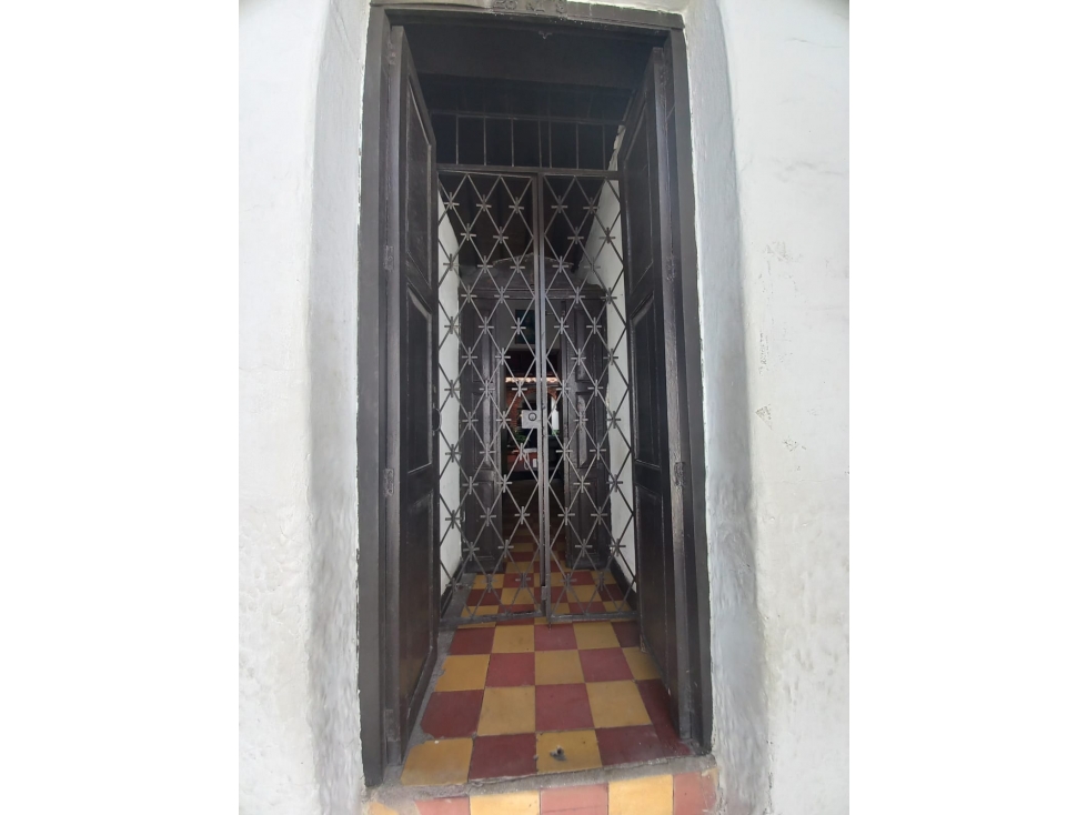 VENDO CASA EN LAS NIEVES CRA 28 - 3