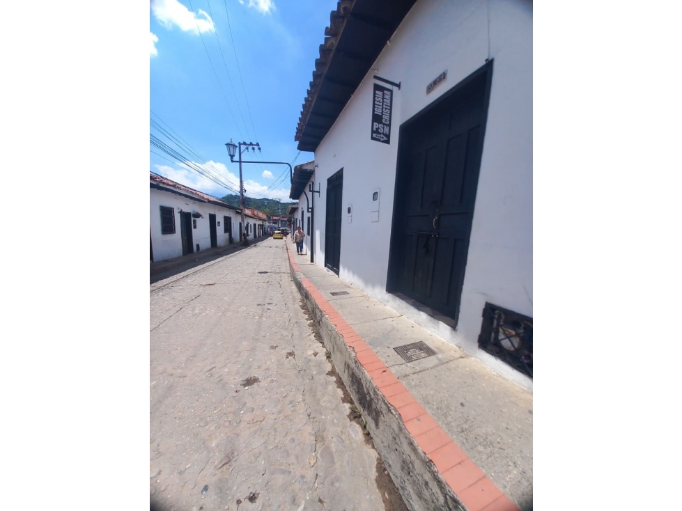 ARRIENDO LOCAL CLL 30 GIRON CENTRO - 2