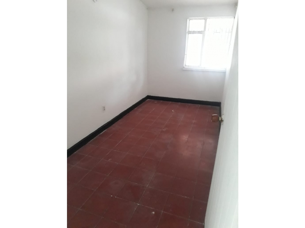 VENDO CASA EN EL POBLADO CALLE 43 - 6