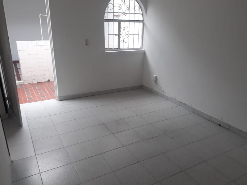 VENDO CASA EN EL POBLADO CALLE 43 - 4