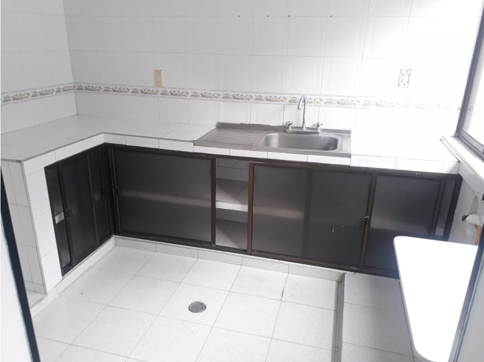 VENDO CASA EN EL POBLADO CALLE 43 - 5
