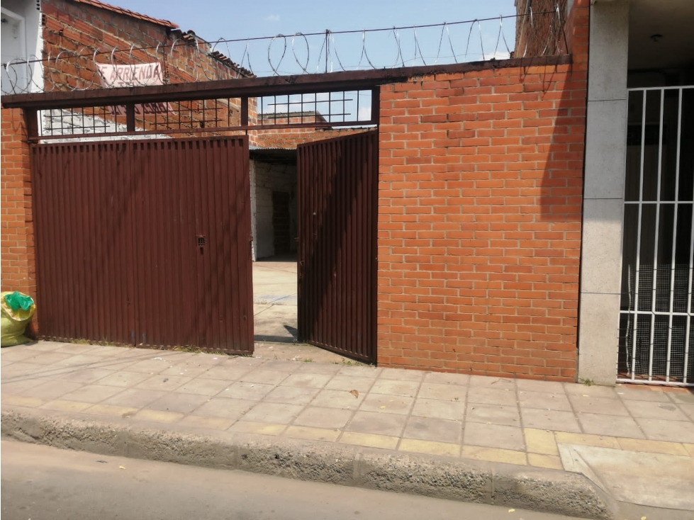 LOCAL EL POBLADO CLL 44 GIRON - 2