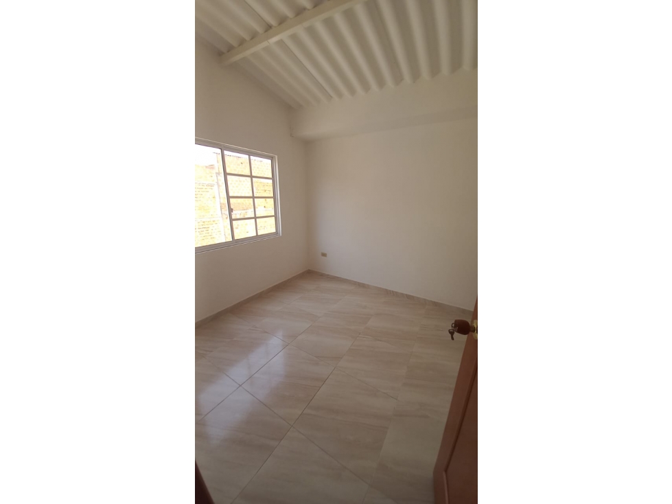 VENDO APARTAMENTO PISO 5 BARRIO CATALUÑA - 4