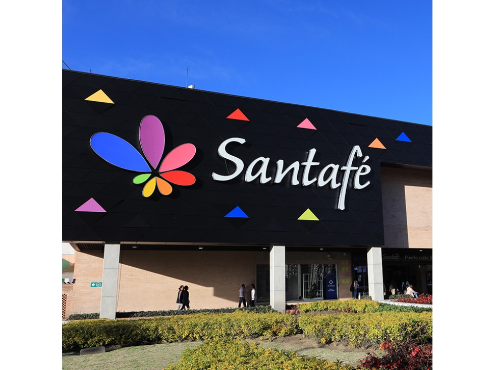 Renta de Oficina en Centro Comercial Santa Fe, Bogotá