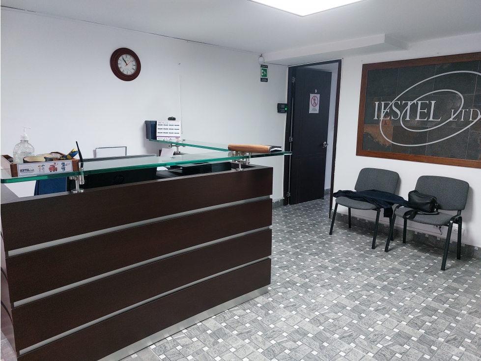 Se Vende Casa ideal para oficinas o empresa en Modelia, Bogotá