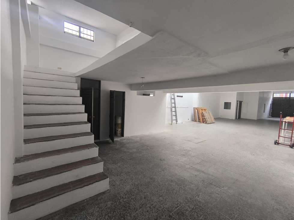 Se alquila bodega con Oficinas, barrio los Cerezos, Bogotá D.C. — foto 6