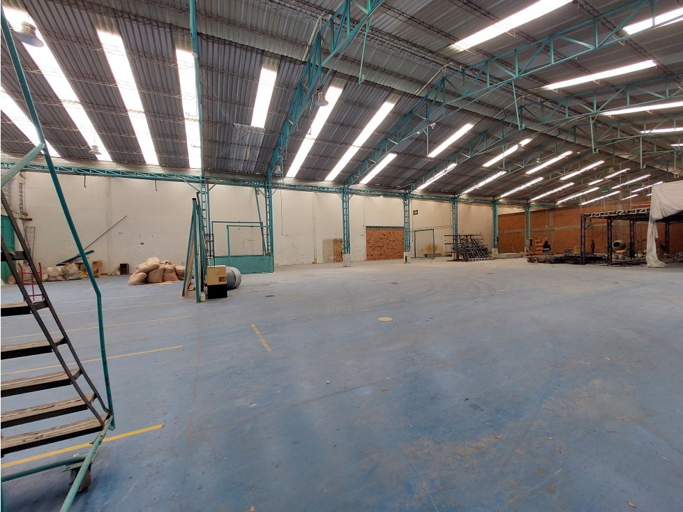 Arriendo Bodega con Oficinas Villa Gladys — foto 6