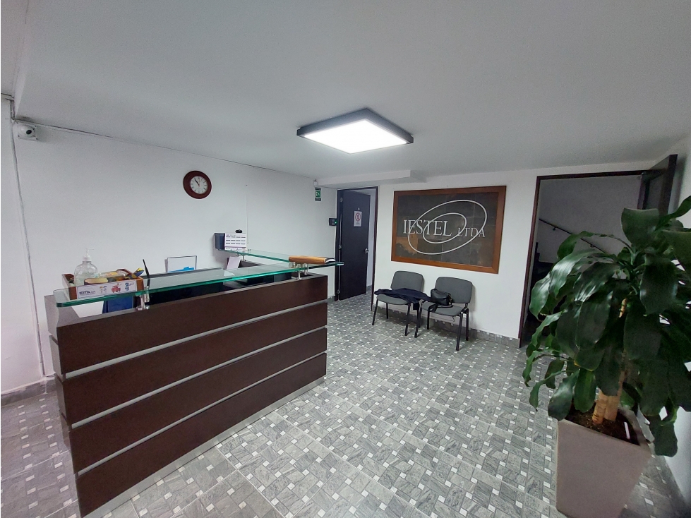 Se Vende Casa ideal para oficinas o empresa en Modelia, Bogotá — foto 2