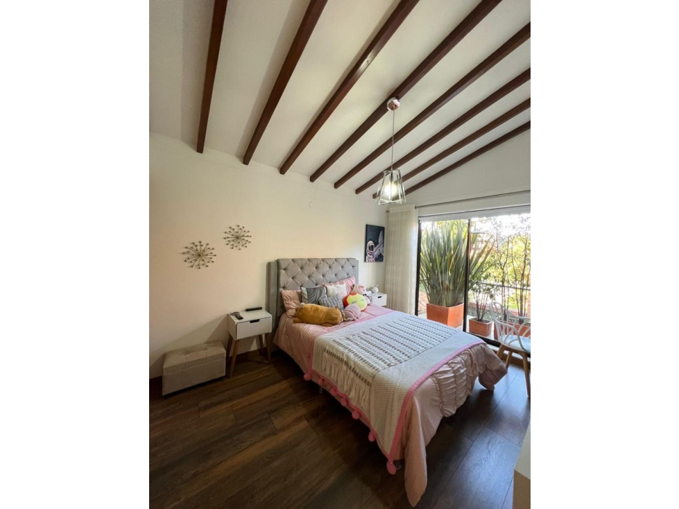 Casa remodelada de 167 m² en venta en El Poblado, Medellín — foto 5