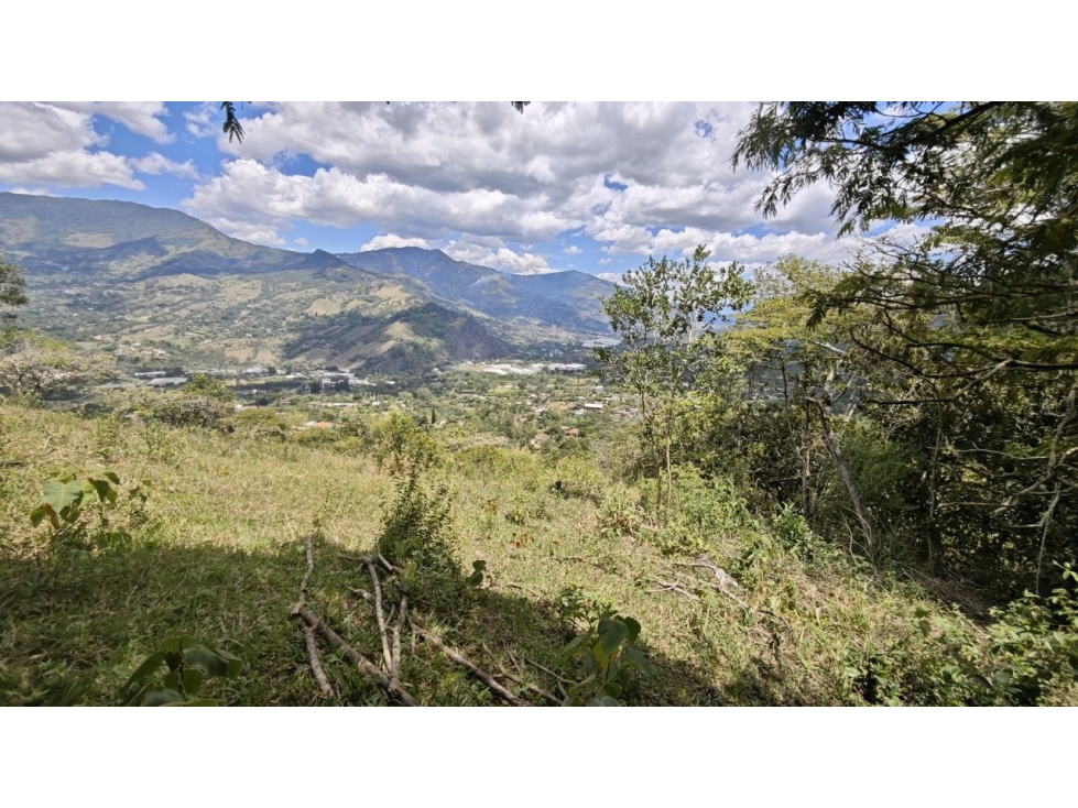 Lote de 5.200 m² en venta en El Limonar, Girardota