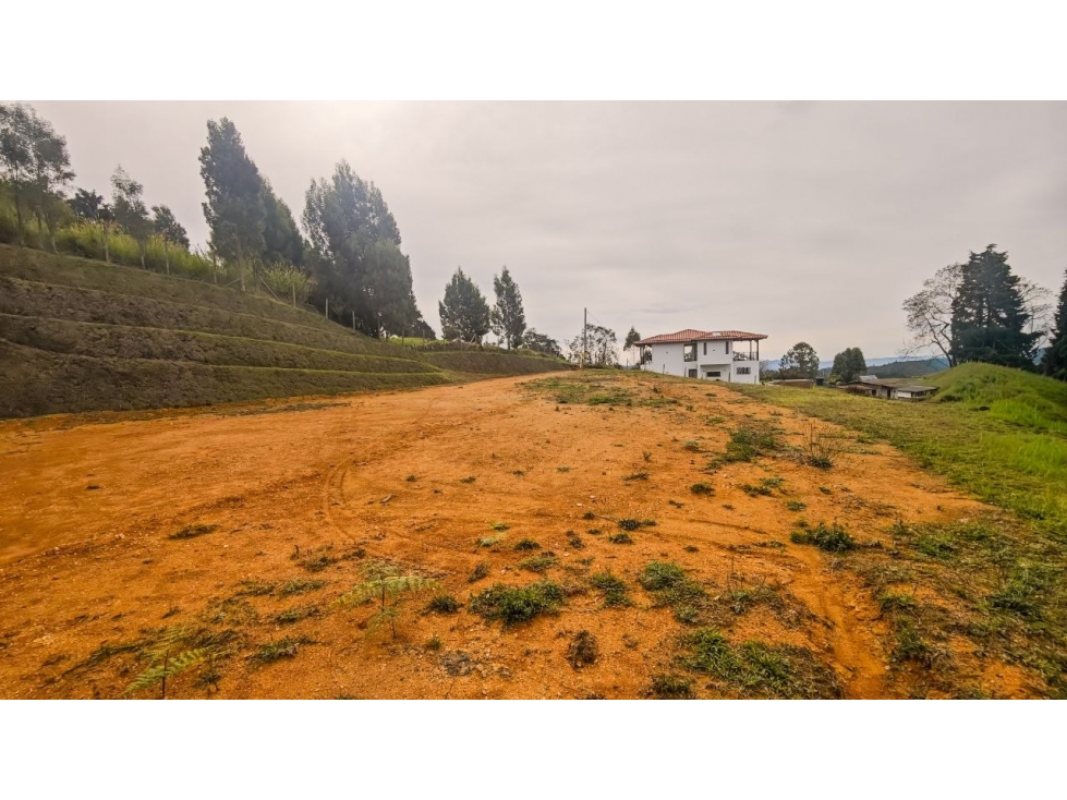 Lote de 4.200 m² en venta en la vereda San Isidro, Guarne