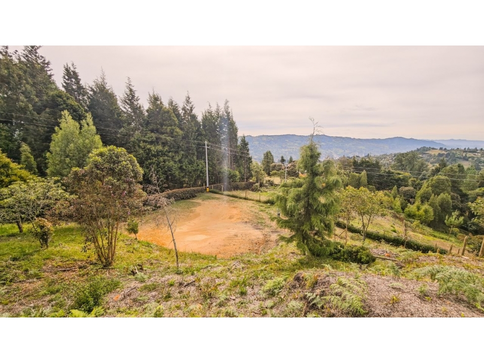 Lote de 2.095 m² en venta en la vereda San Isidro, Guarne — foto 6