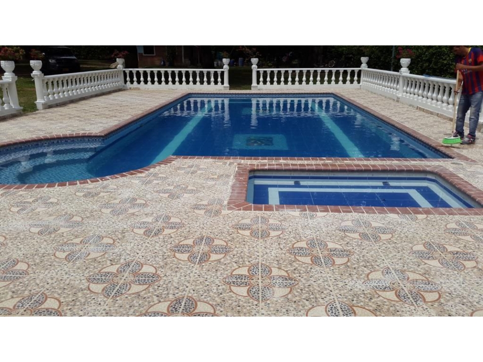 Finca de 6.500 m² con 6 alcobas en venta en Santa Fe de Antioquia — foto 2