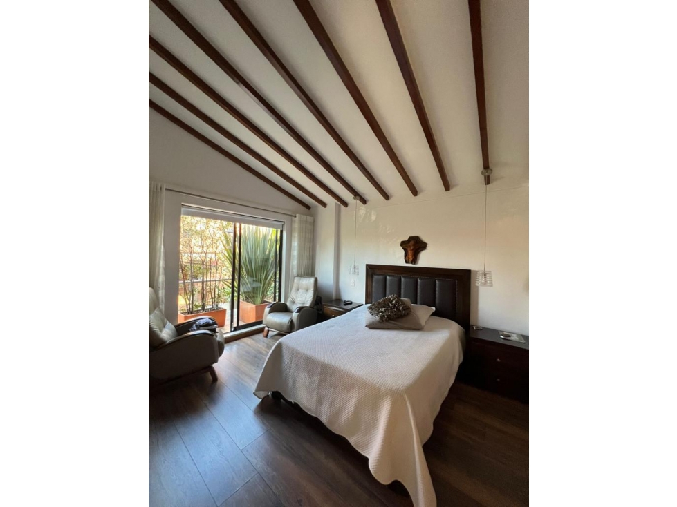 Casa remodelada de 167 m² en venta en El Poblado, Medellín — foto 6