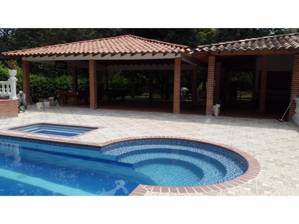 Finca de 6.500 m² con 6 alcobas en venta en Santa Fe de Antioquia — foto 4