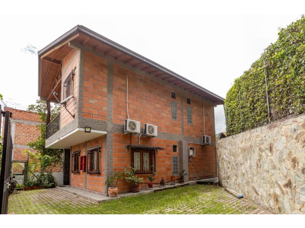 Casa de 3 alcobas y 178 m² en venta en San Jerónimo, Antioquia