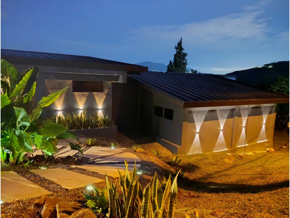 Casa moderna en Copacabana parcelación — foto 2