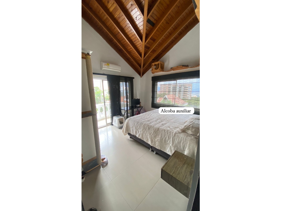 Casa de lujo de 300 m² en venta en Las Palmas, Medellín — foto 2
