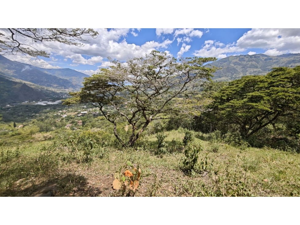 Lote de 5.200 m² en venta en El Limonar, Girardota — foto 3
