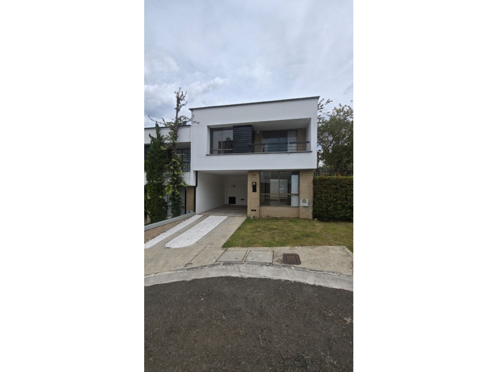 Casa de 128 m² en venta en unidad cerrada, La Estrella