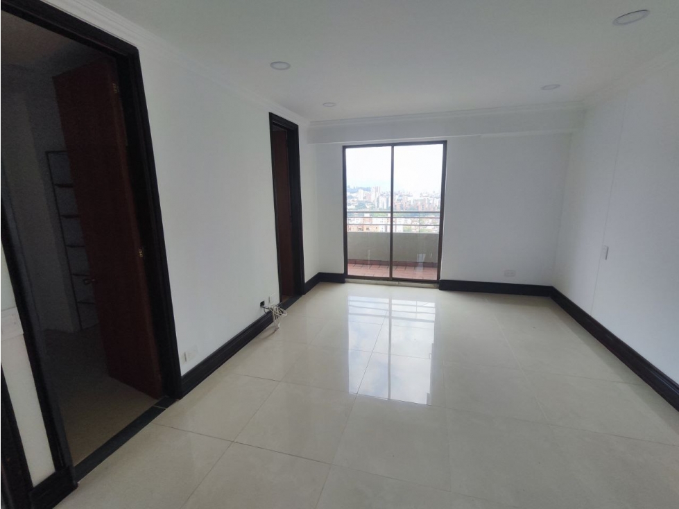 Penthouse con vista panorámica en venta en Los Bernal, Medellín — foto 5