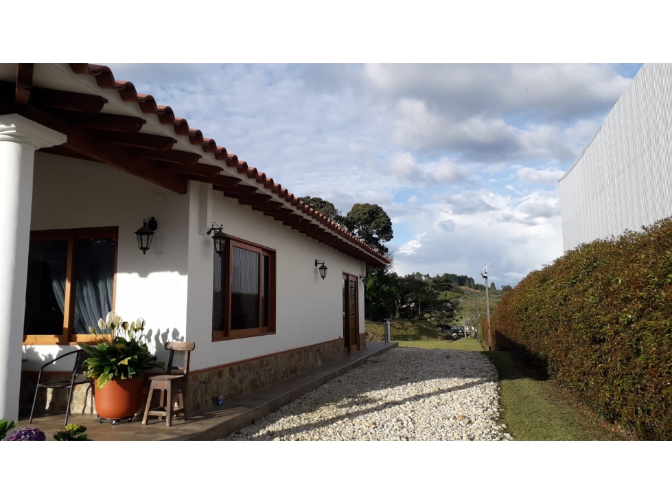 Casa campestre de 399 m² en venta en Rionegro — foto 3