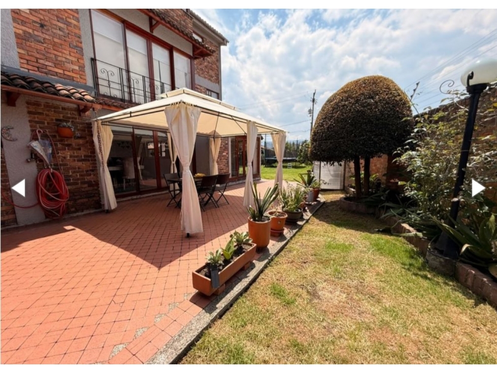 Casa campestre de 350 m² en venta en San José de Bavaria, Bogotá — foto 4