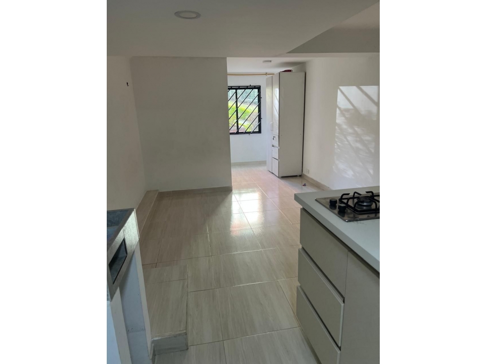 Apartaestudio de 38 m² en venta en El Salvador, Medellín — foto 2
