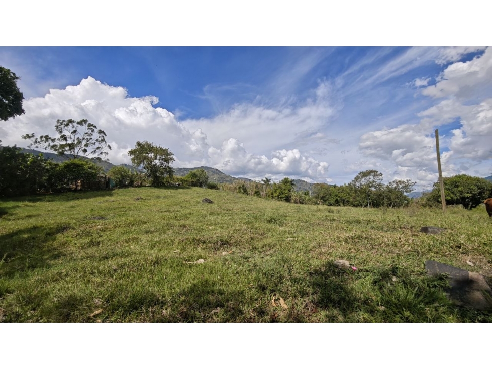 Lote en Venta Copacabana el Noral - 3