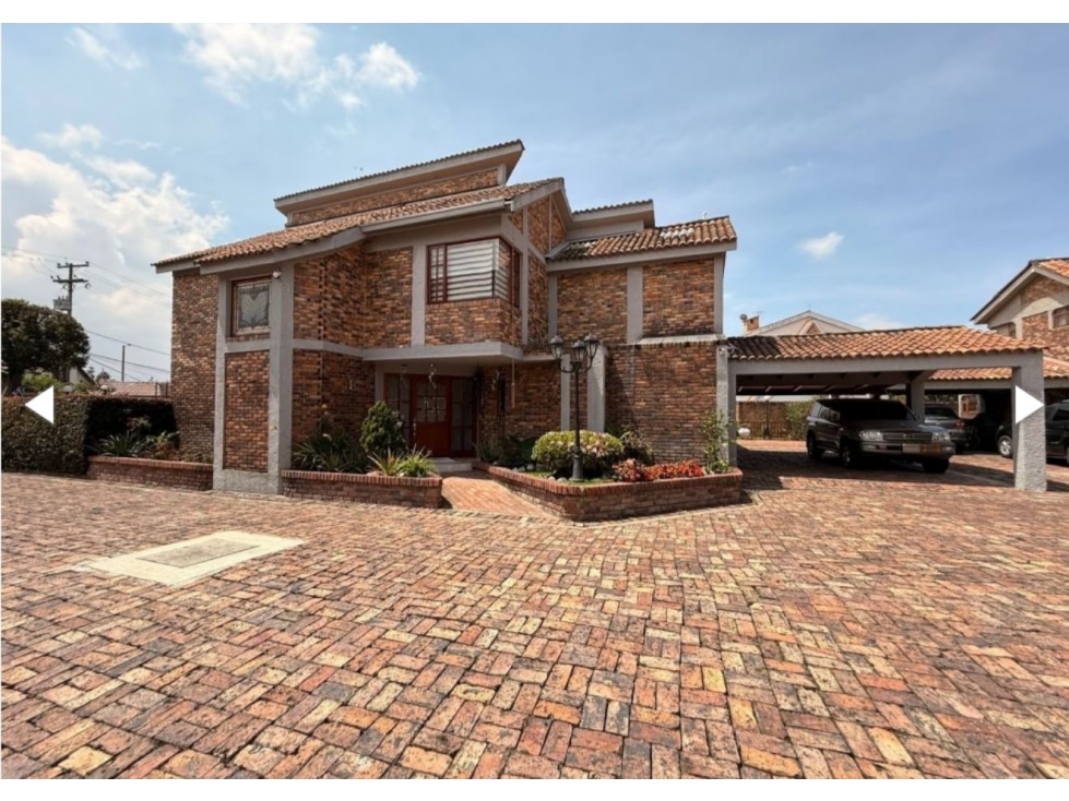 Casa campestre de 350 m² en venta en San José de Bavaria, Bogotá — foto 3