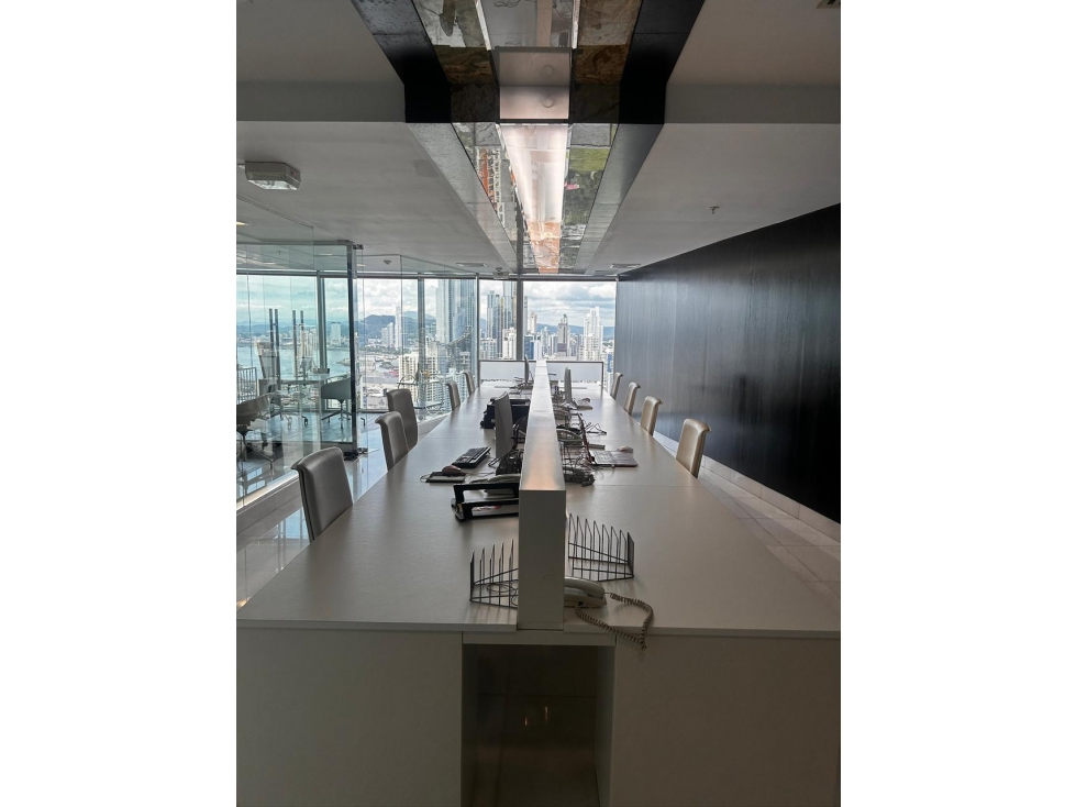 SE VENDE PISO EJECUTIVO | TORRE OCEANIA - 1
