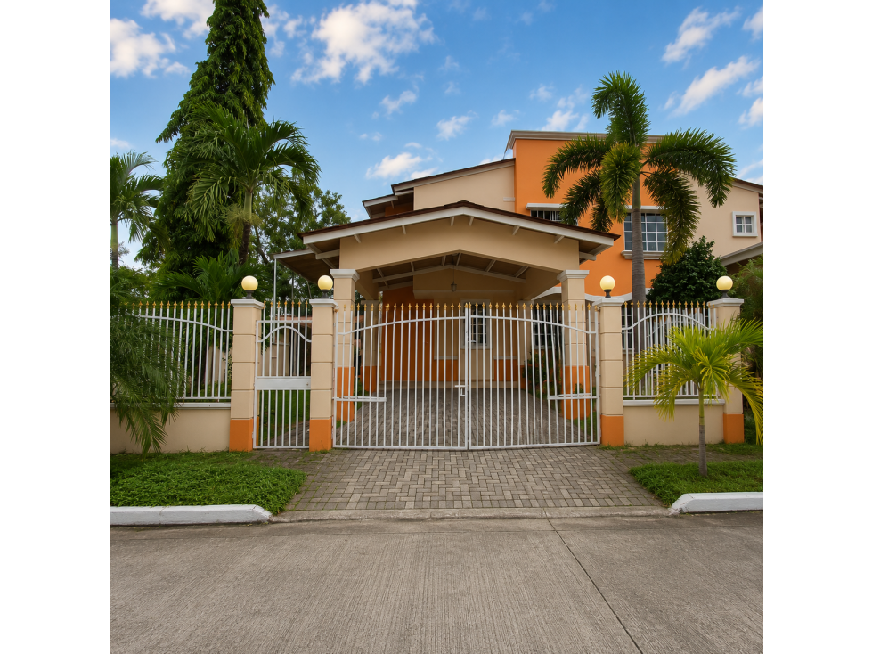 CASA EN ALQUILER | VILLA LUCRE | COMPLEJO CERRADO