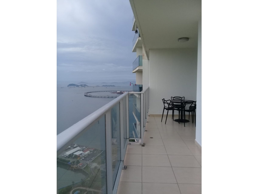ALQUILER DE APARTAMENTO EN PH WHITE