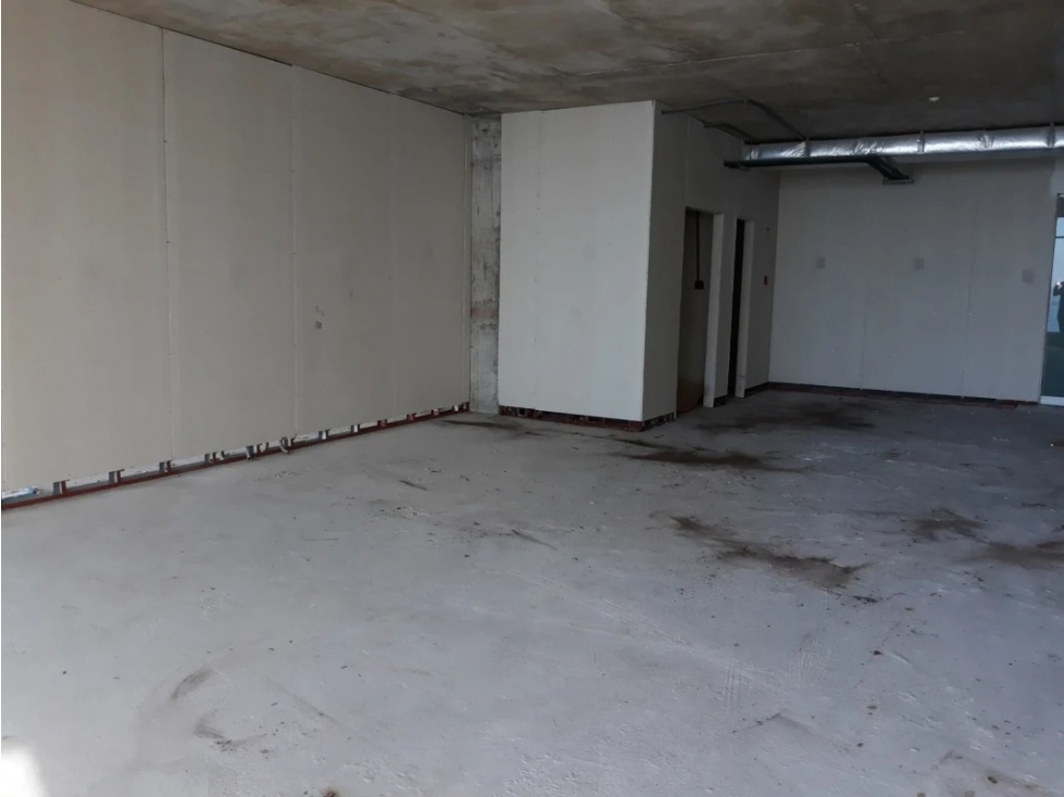 SE VENDE OFICINA - AVENIDA BALBOA TORRE PH BICSA  - 2