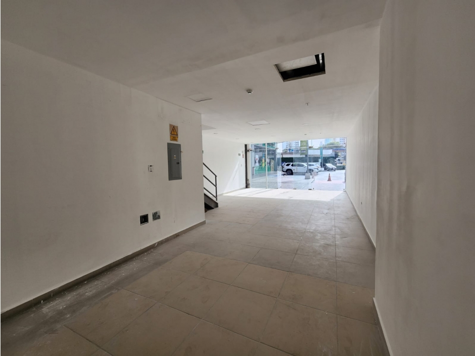 Se Alquila Local Comercial | Vía Porras — foto 3