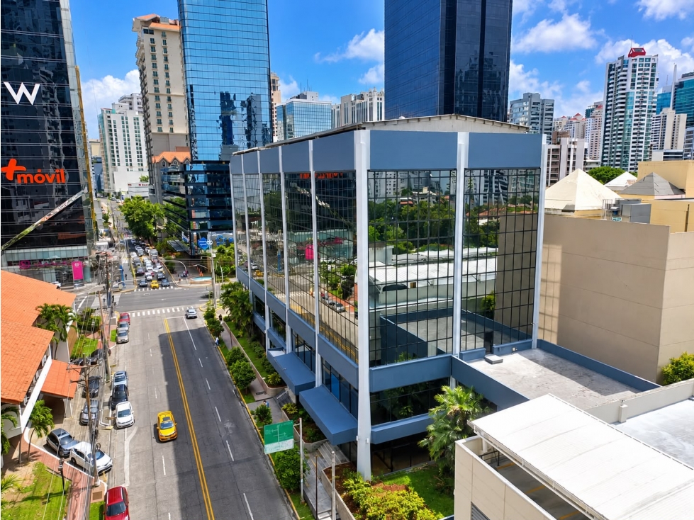 SE ALQUILA PISO DE OFICINAS CALLE 50 - 1