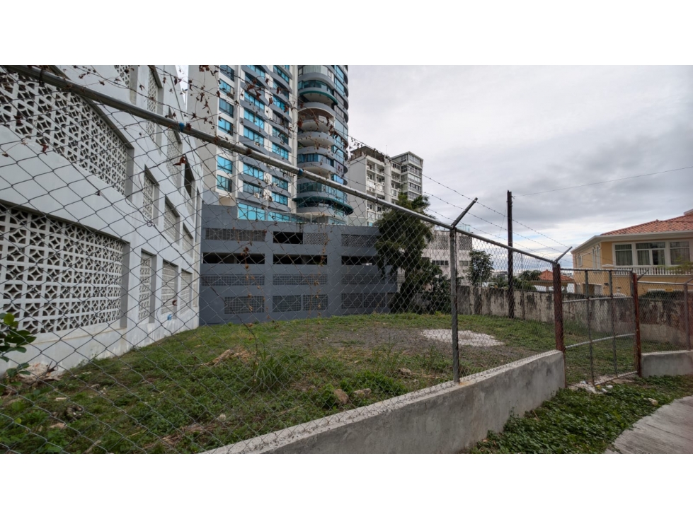 SE VENDE LOTE EN PUNTA PAITILLA