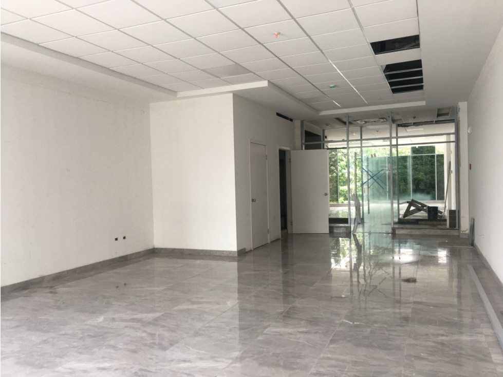 SE ALQUILA LOCAL COMERCIAL | SUNSET STRIP MALL — foto 3