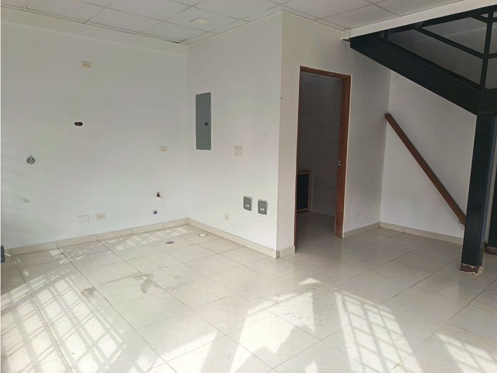Se Alquila | Local Comercial | Plaza 89 Rio Abajo - Local 3 - 5