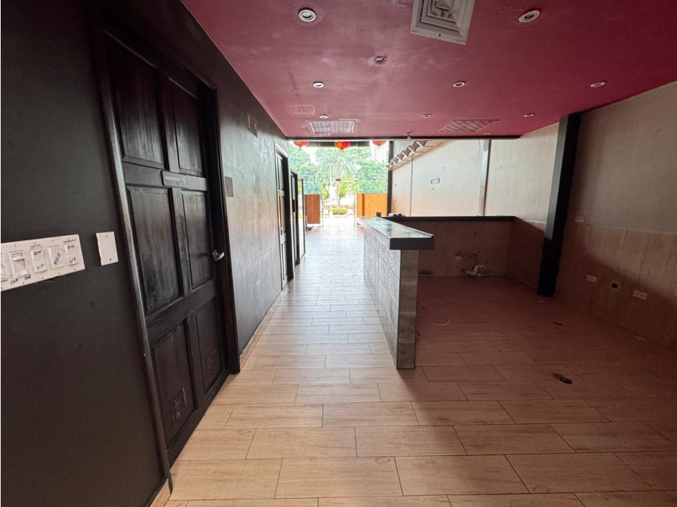 SE ALQUILA LOCAL | PLAZA CENTROMALL — foto 4